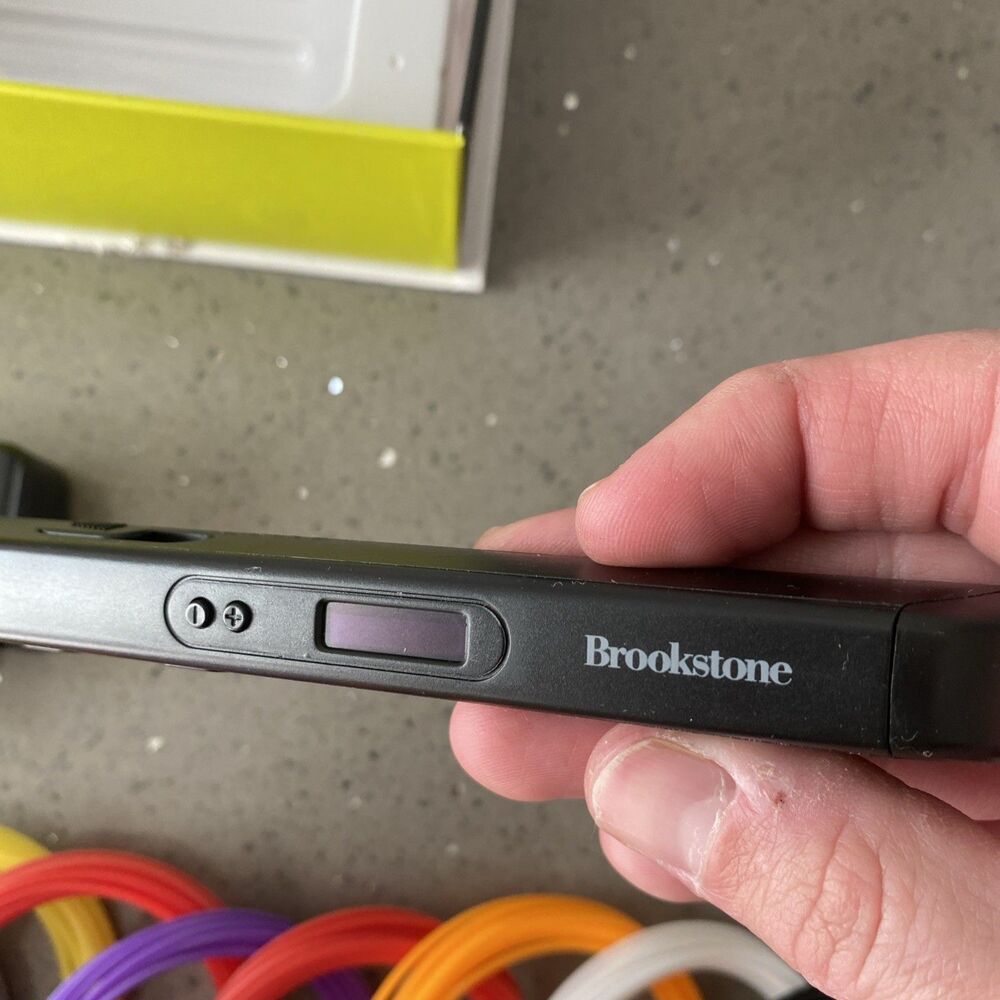 Brookstone Updraw 3D Sculpting Pen w/Filament Pack Draw Drawing Craft Art Open - Picture 10 of 11